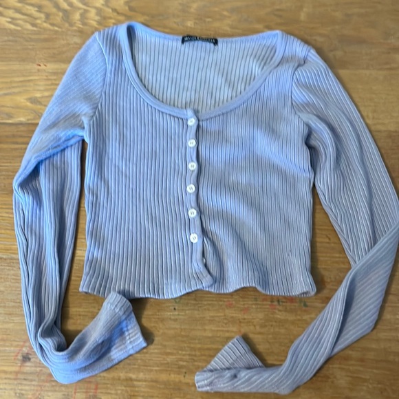 Brandy Melville Tops - Brandy Melville Crop Top